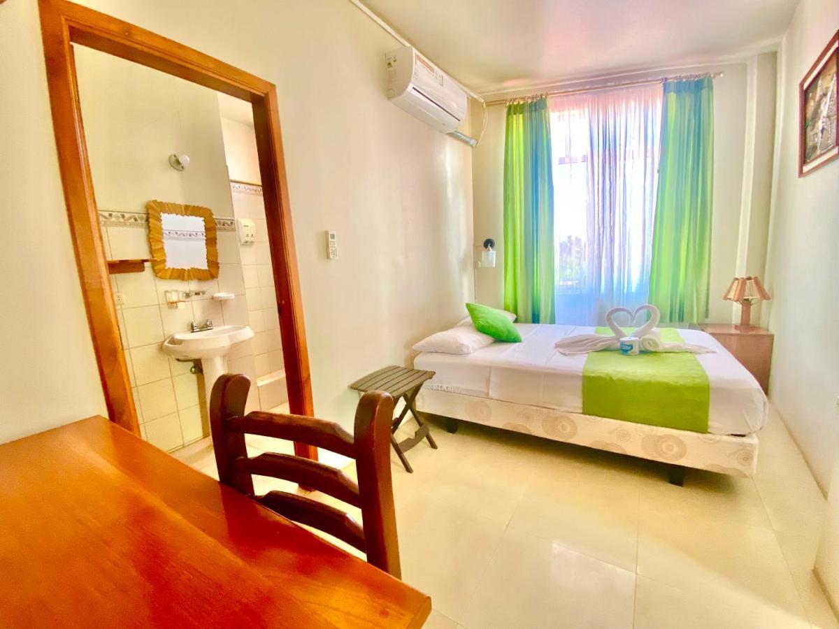 El Rincon De George Hotel Puerto Villamil Luaran gambar
