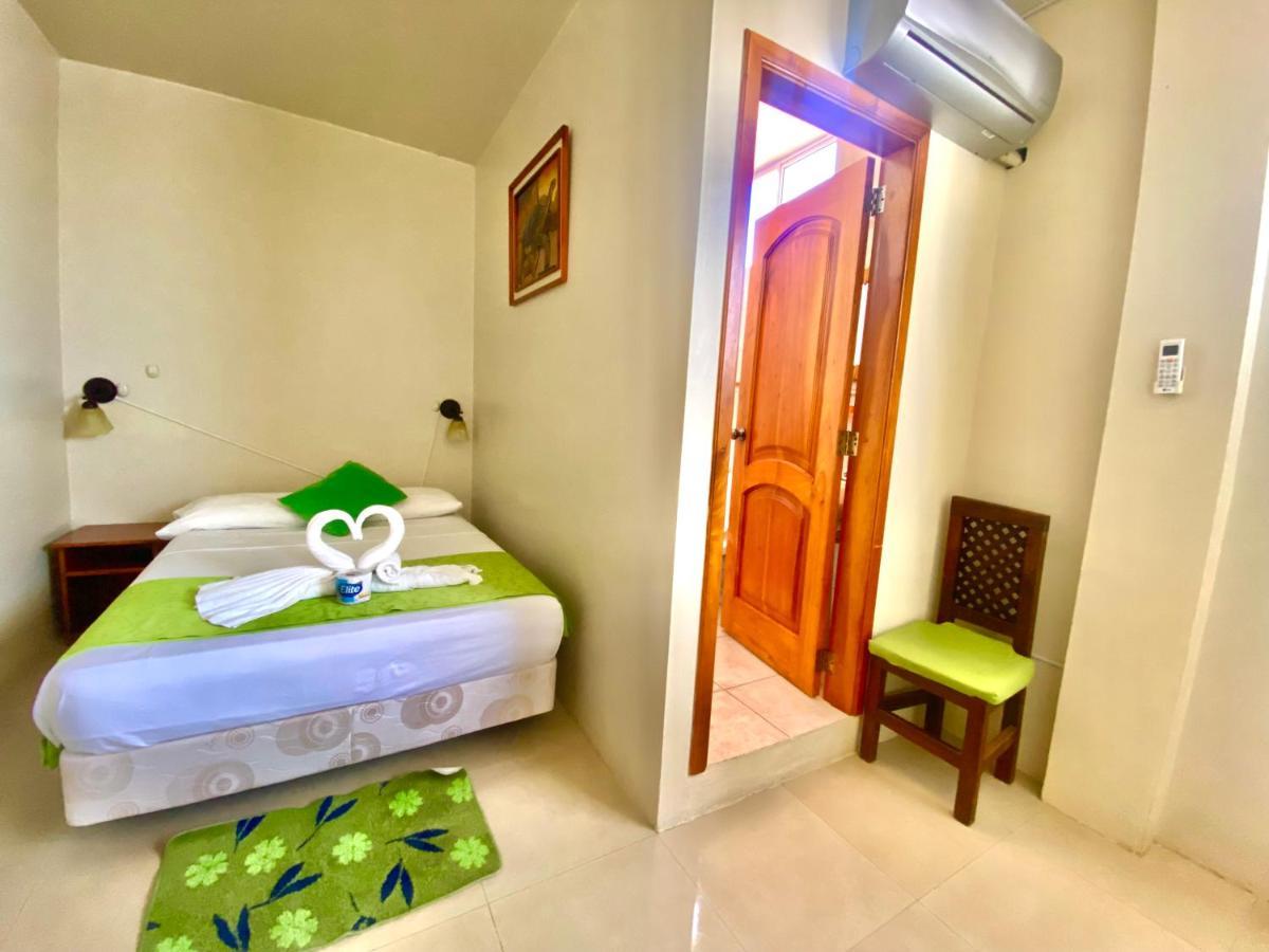 El Rincon De George Hotel Puerto Villamil Luaran gambar